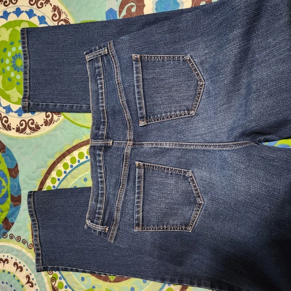 Gloria Vanderbilt Blue Straight Leg Jeans - Picture 7 of 7